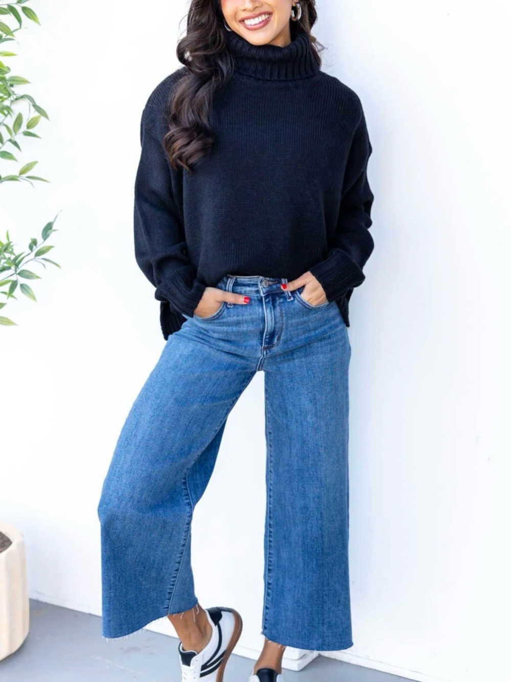 Judy Blue Uptown Edge Perfect Fit Crop Jeans